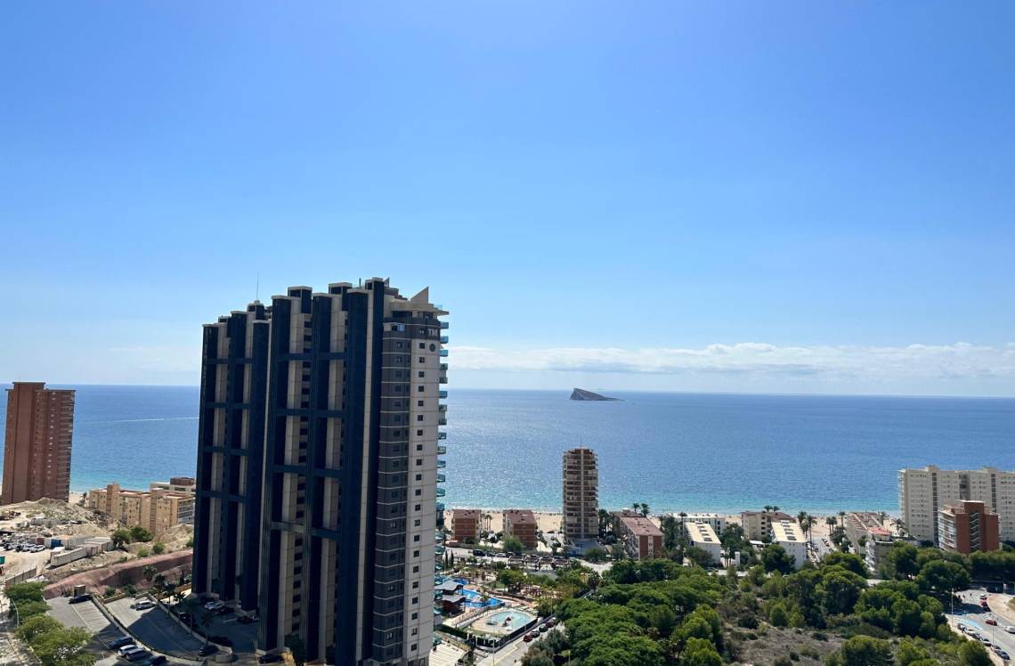 ALICANTE Poniente, ,  03502