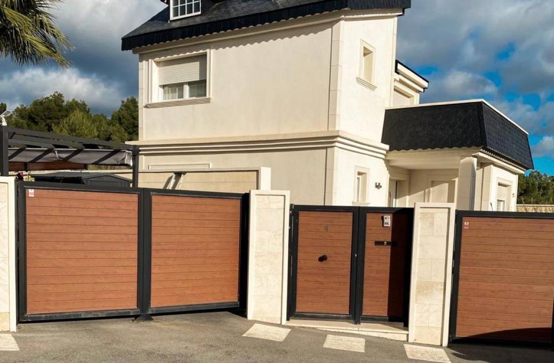 ALICANTE Polop, ,  03520