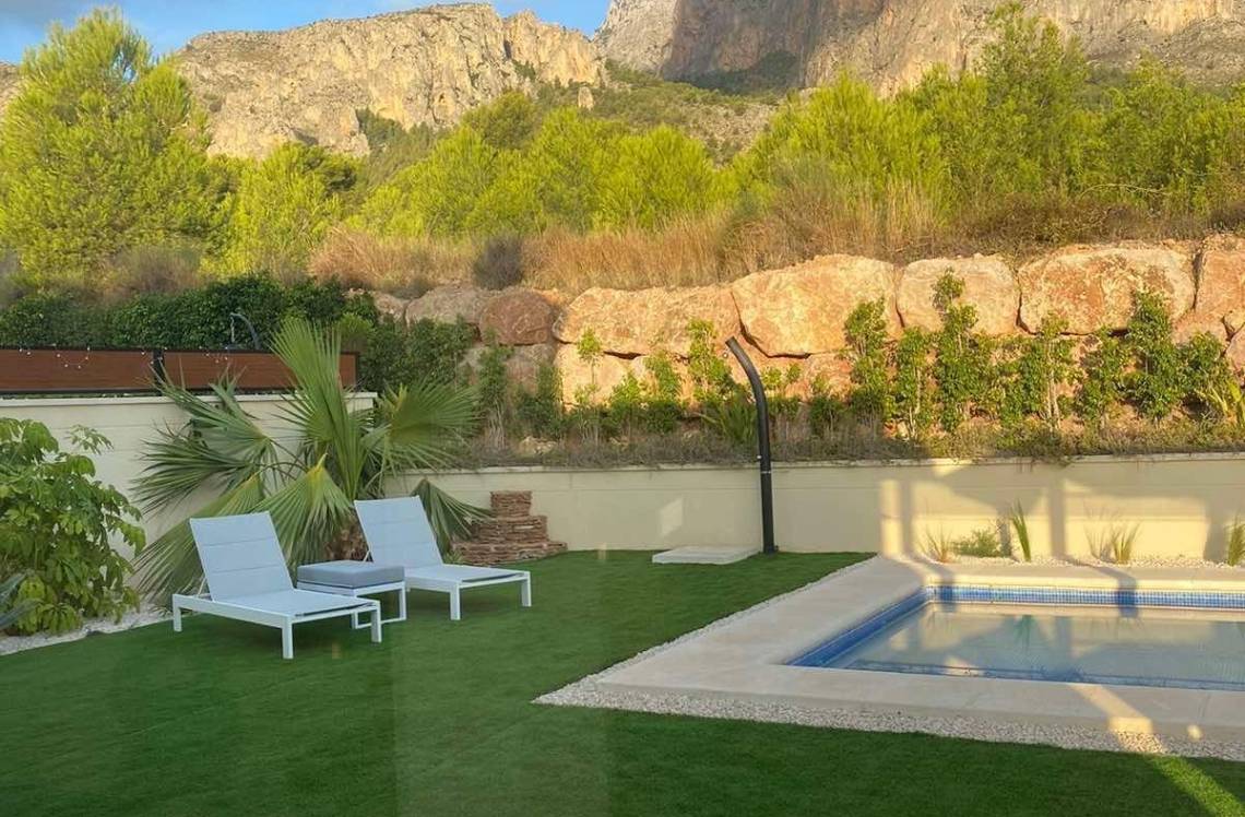 ALICANTE Polop, ,  03520