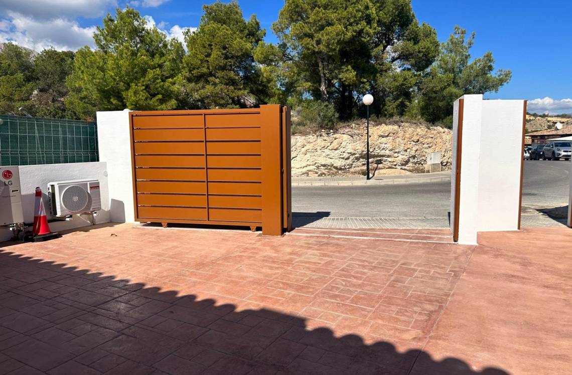 ALICANTE Urbanizacion nou espai, ,  03530