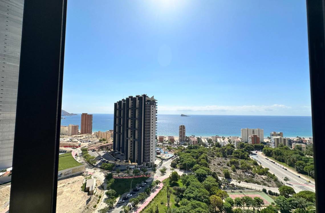 ALICANTE Poniente, ,  03502