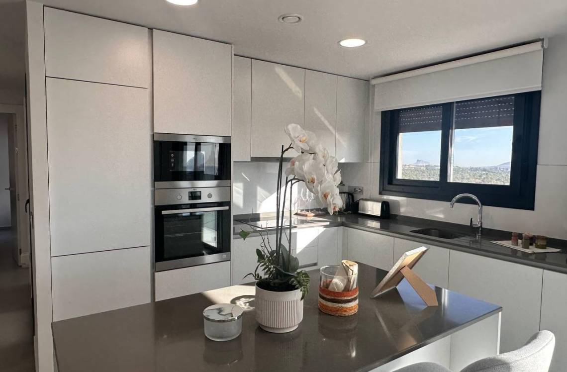 ALICANTE Pueblo Poniente, ,  03502