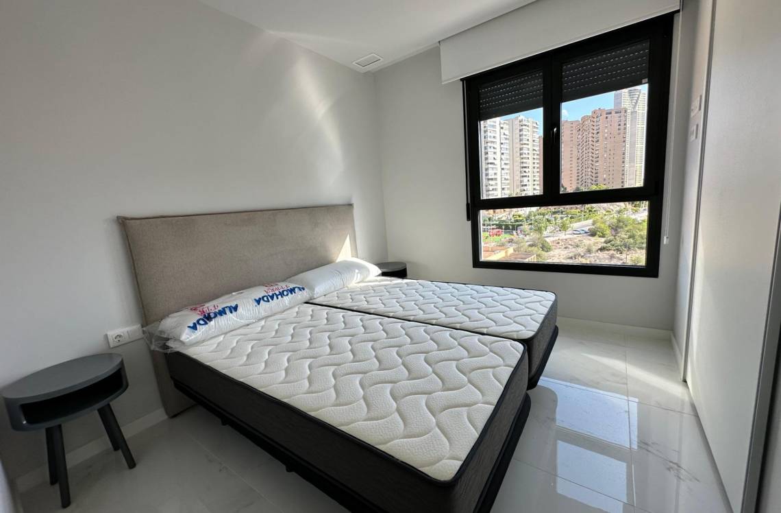 ALICANTE Poniente, ,  03502