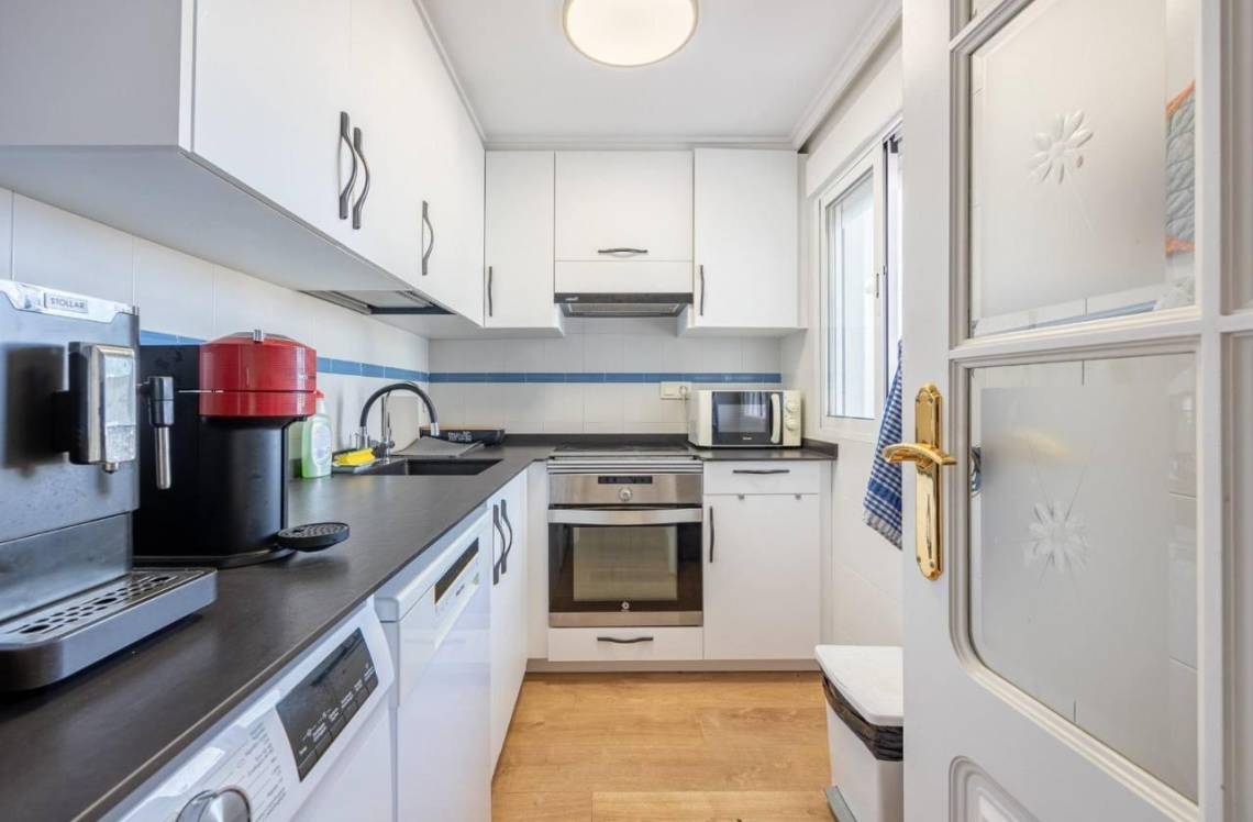 ALICANTE Cala de Benidorm, ,  03502