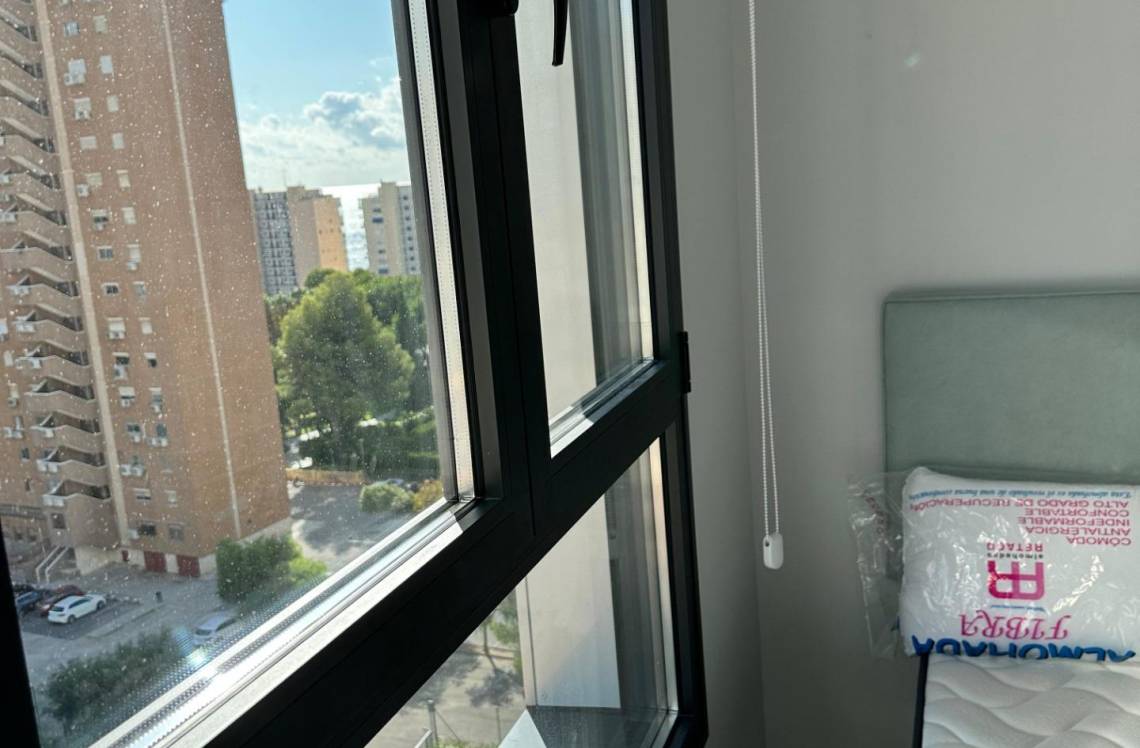 ALICANTE Poniente, ,  03502