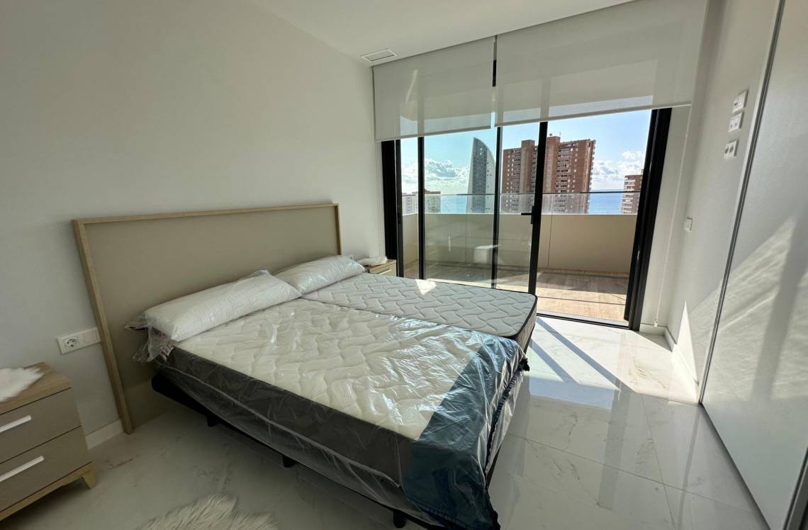 ALICANTE Poniente, ,  03502