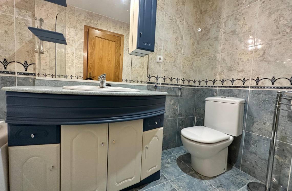 ALICANTE Poniente, ,  03502