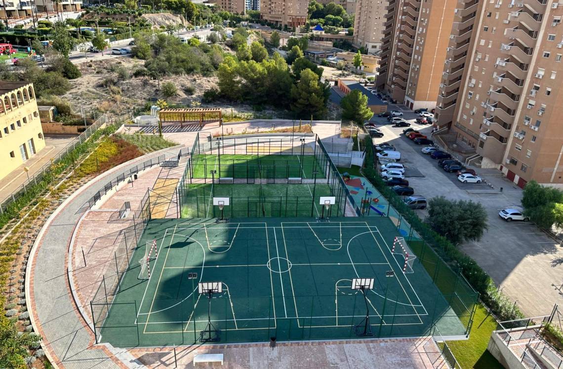 ALICANTE Poniente, ,  03502