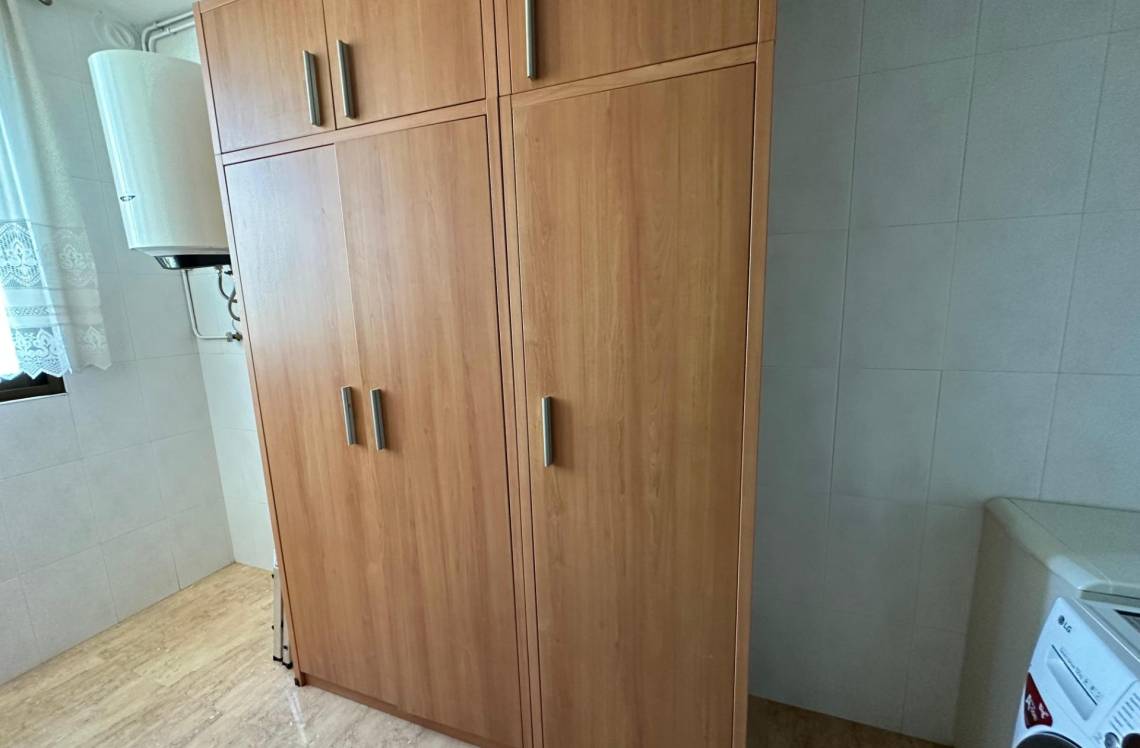 ALICANTE Poniente, ,  03502