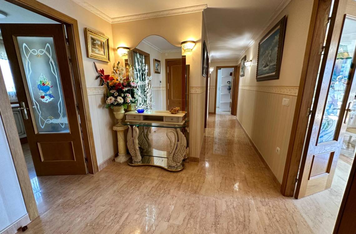 ALICANTE Poniente, ,  03502