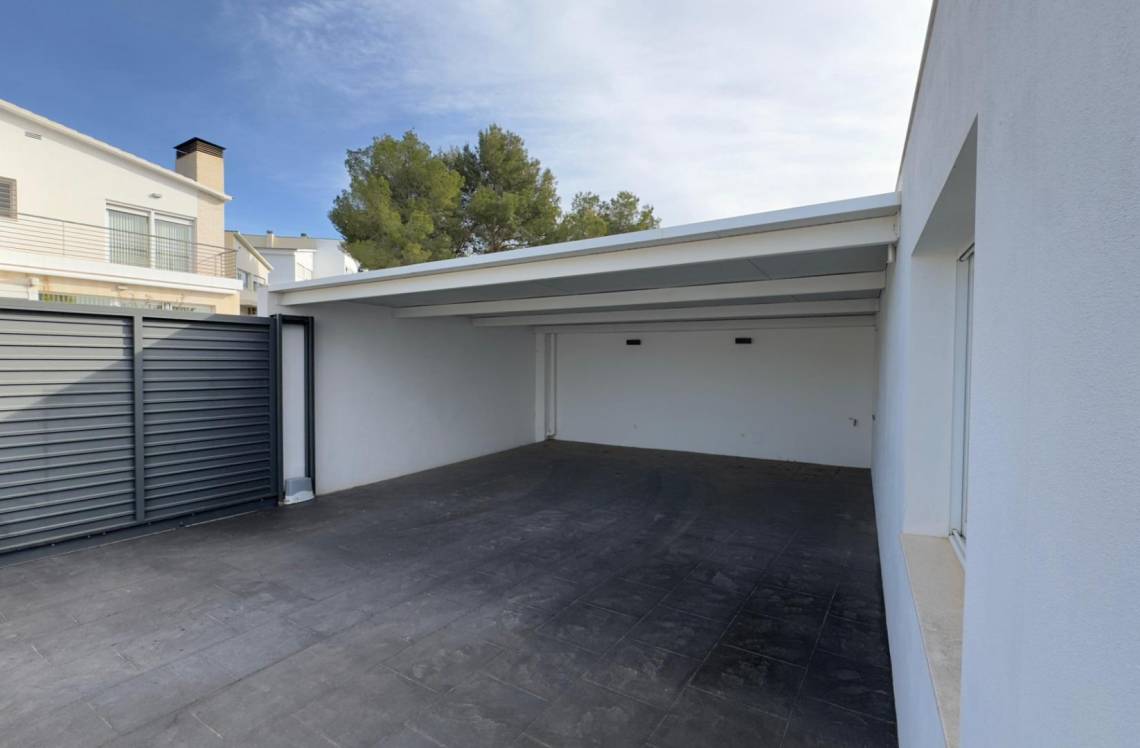 ALICANTE Alfaz del Pi, ,  03580