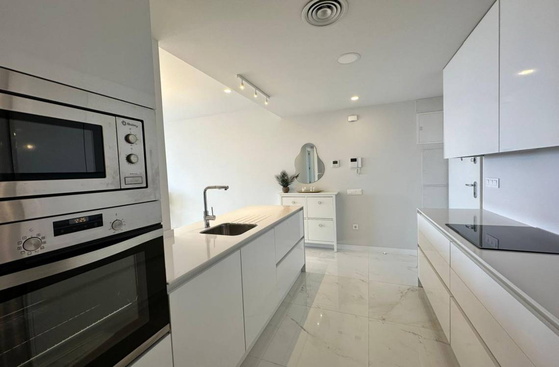 ALICANTE Poniente, ,  03502