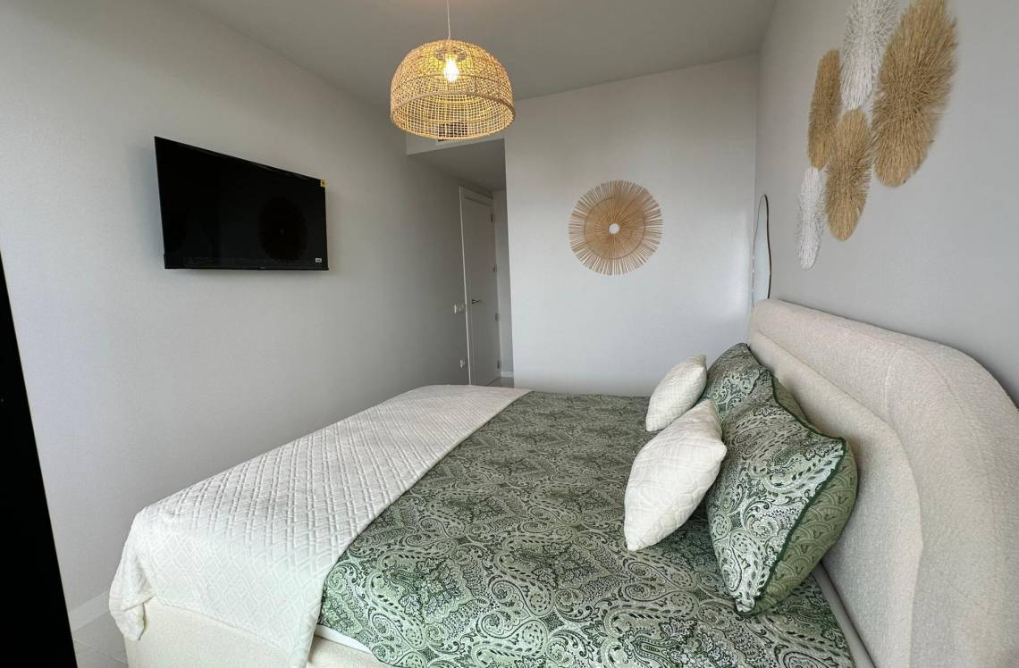 ALICANTE Poniente, ,  03502