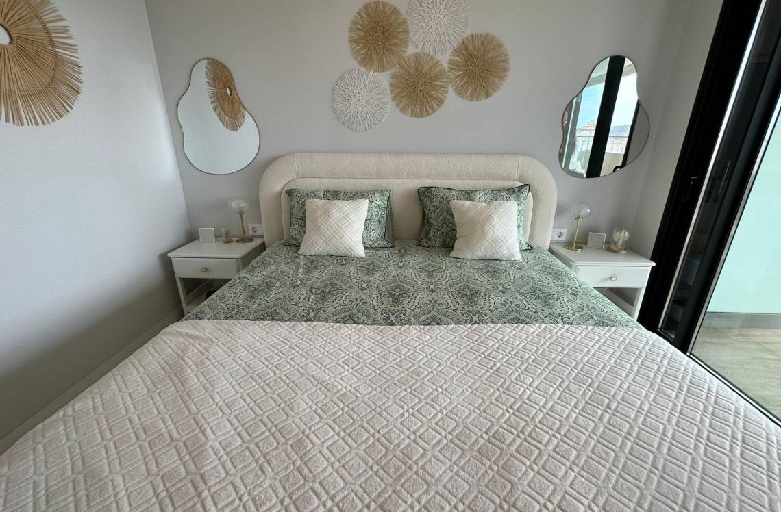 ALICANTE Poniente, ,  03502