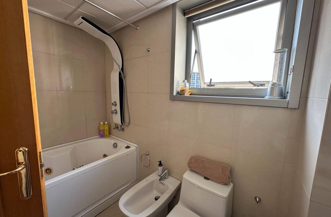 ALICANTE Cala de Villajoyosa, ,  03570