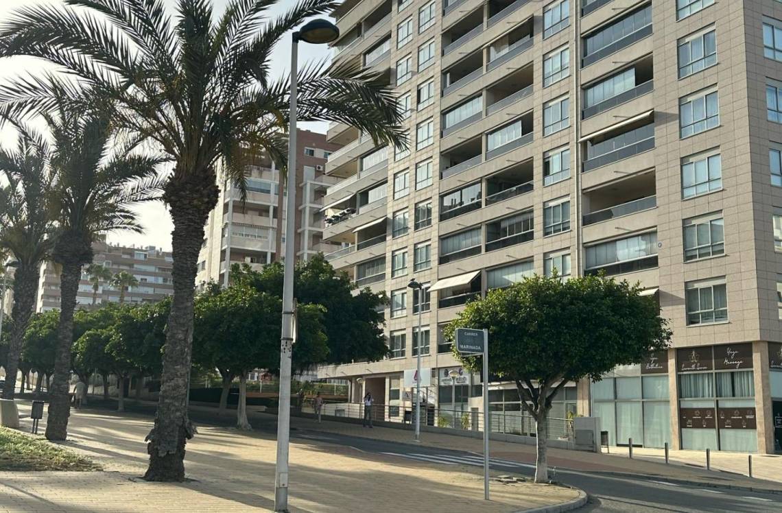 ALICANTE Cala de Villajoyosa, ,  03570