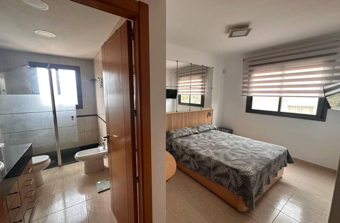 ALICANTE Villajoyosa, ,  03570